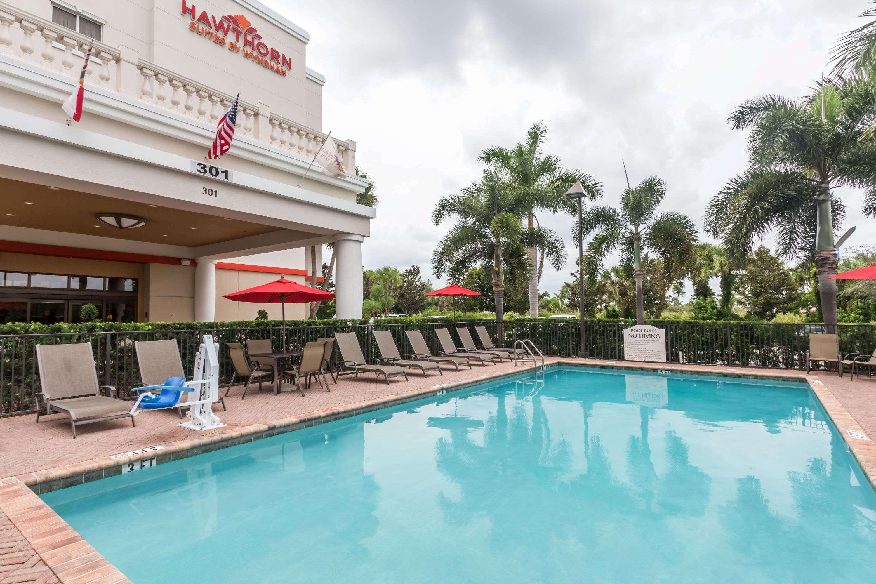 Hawthorn Extended Stay By Wyndham West Palm Beach Buitenkant foto