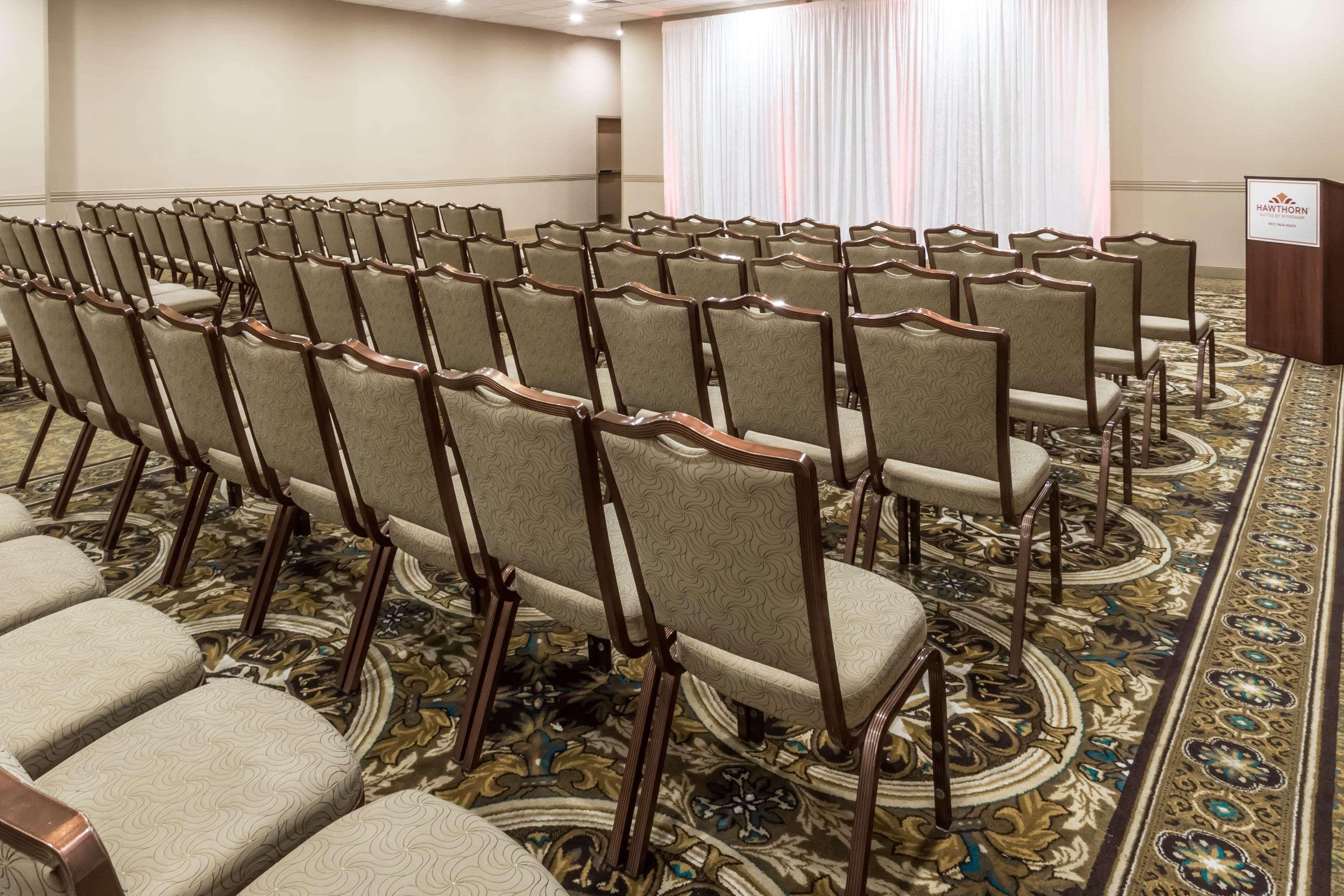 Hawthorn Extended Stay By Wyndham West Palm Beach Buitenkant foto