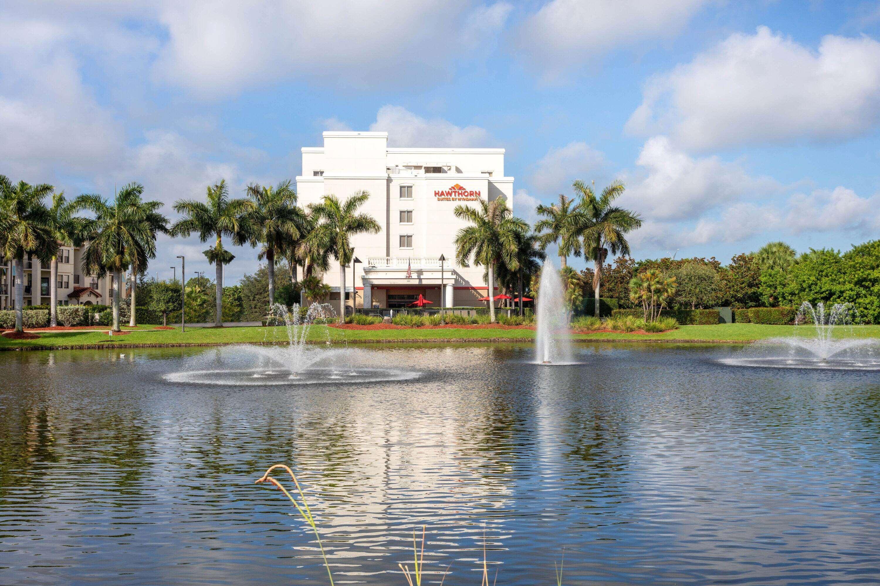 Hawthorn Extended Stay By Wyndham West Palm Beach Buitenkant foto